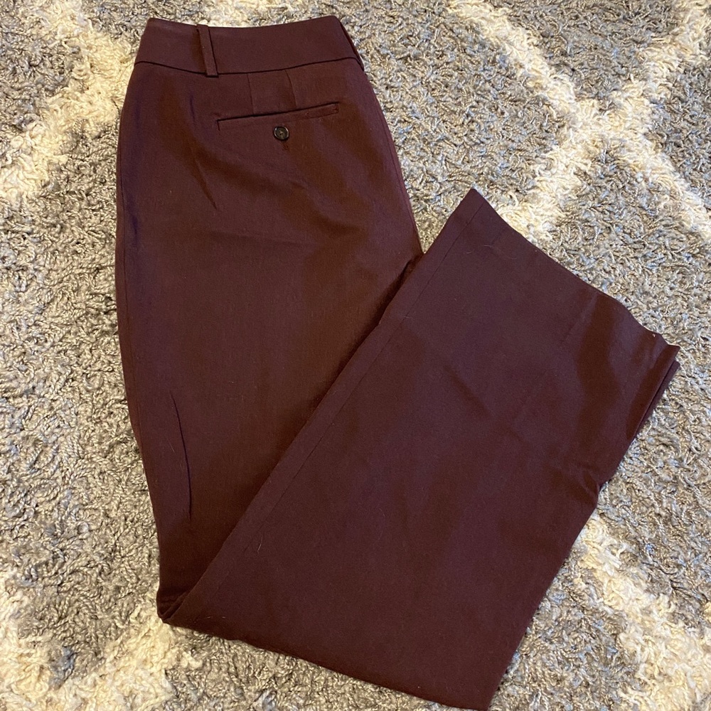 LOFT Julie (curvy) fit burgundy trousers